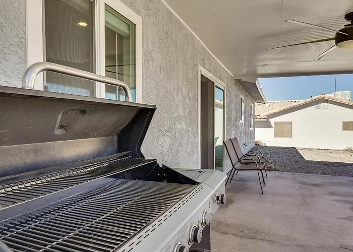 Holiday home 2 Mi To Havasu With Patio! *