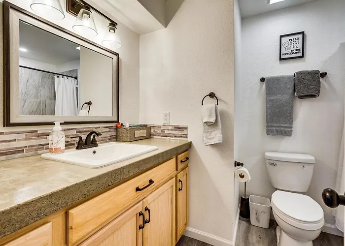 Holiday home 2 Mi To Havasu With Patio! Lake Havasu City