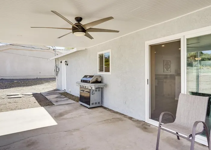 Holiday home 2 Mi To Havasu With Patio! Lake Havasu City